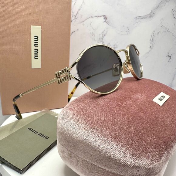 New MIU MIU Sunglasses - Picture 4 of 16